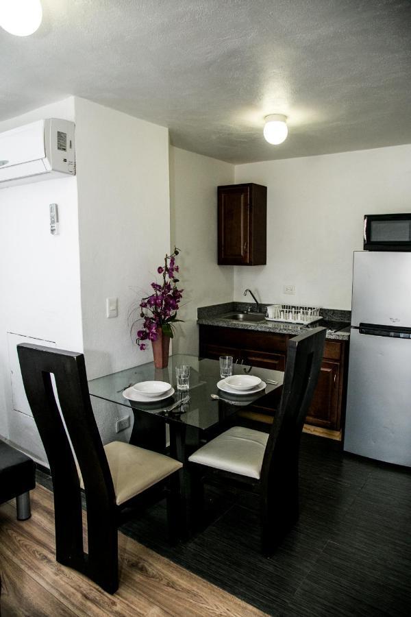 Booking Dioh Monterrey Kültér fotó