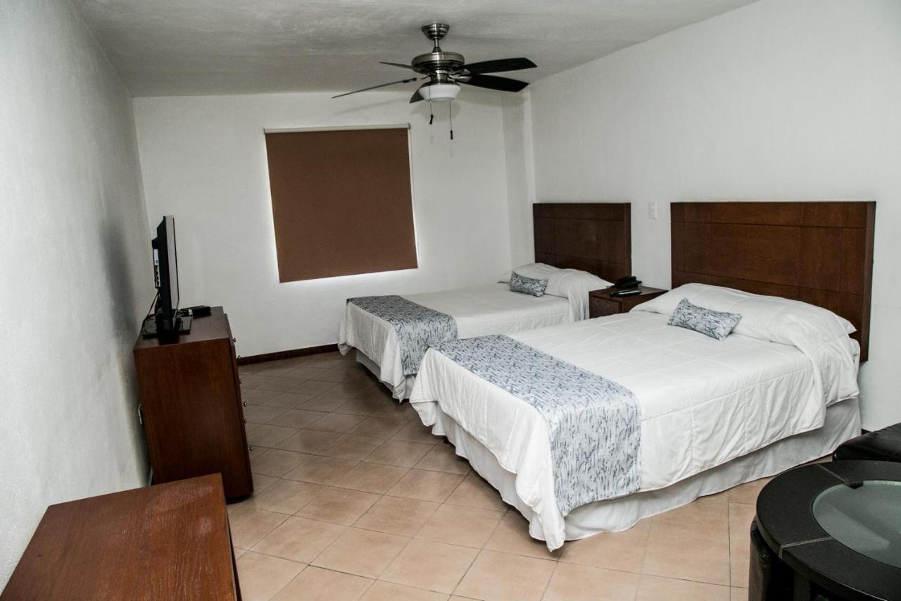 Booking Dioh Monterrey Kültér fotó