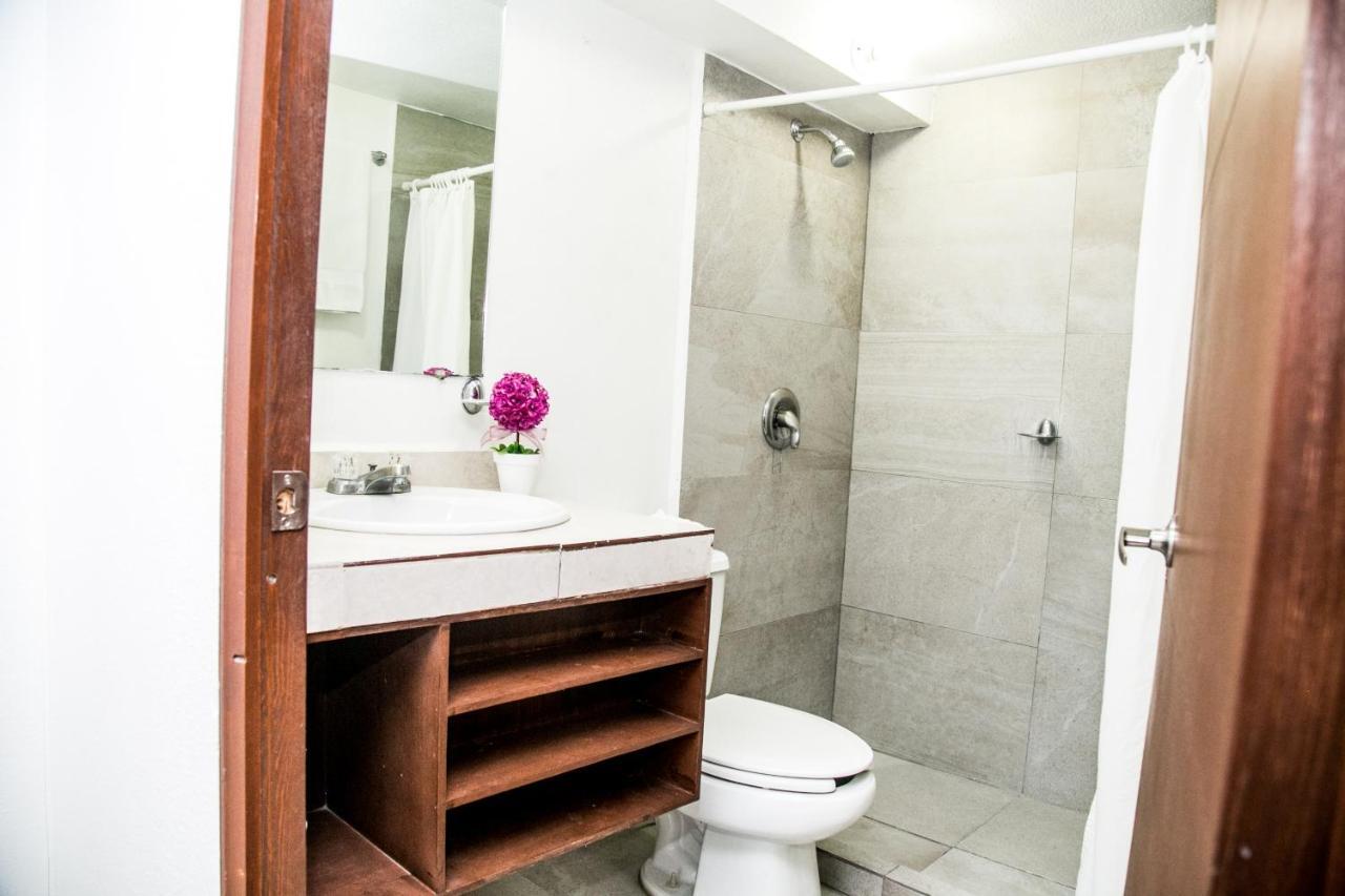 Booking Dioh Monterrey Kültér fotó