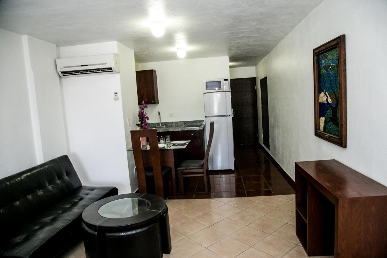 Booking Dioh Monterrey Kültér fotó