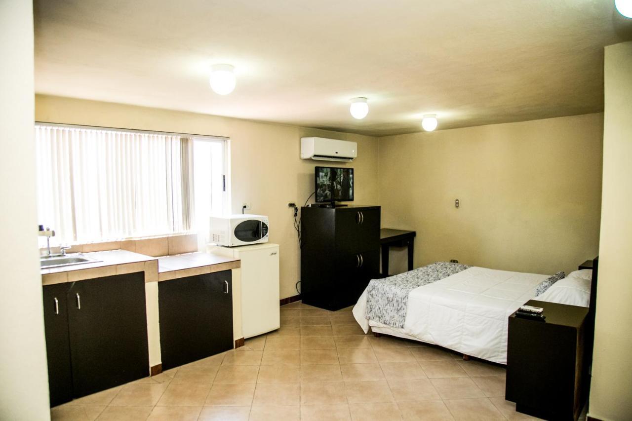 Booking Dioh Monterrey Kültér fotó